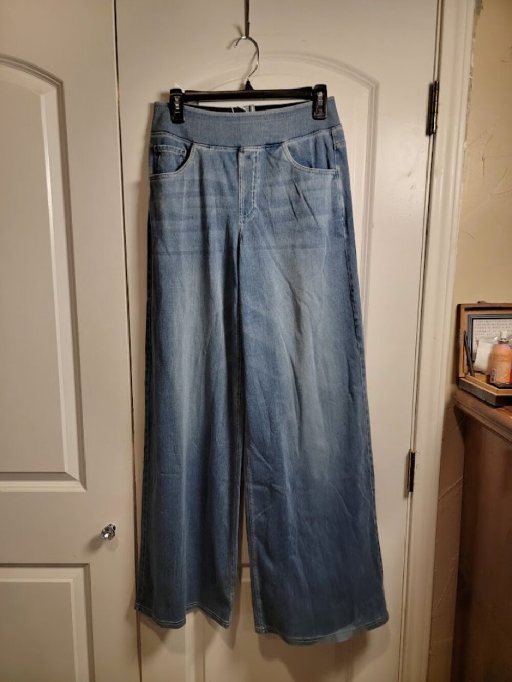 Halara Women’s Light Wash Wide Leg Pull-On Jeans Size Medium Tall NWT